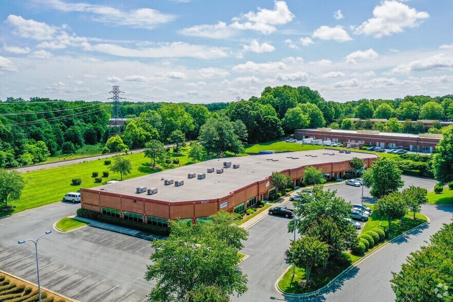 More Photos Of 9129 MONROE Rd, Charlotte Unknown For Lease