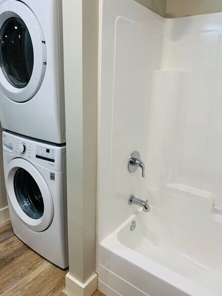 More Photos Of 340 Bremen St, Boston Apartments For Lease