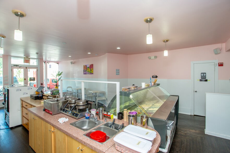 More Photos Of 45 Bridge St, Lambertville Storefront Retail Office For Sale