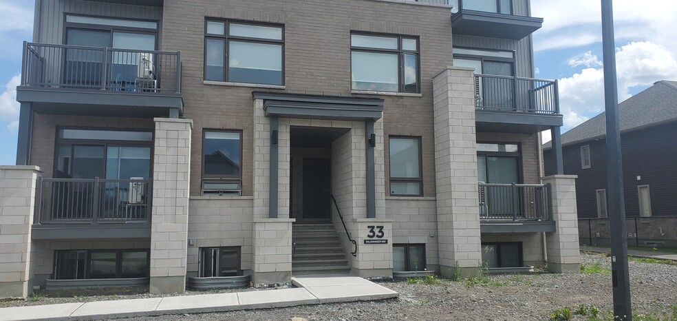 More Photos Of 33 Salamander Way, Ottawa Apartments For Sale