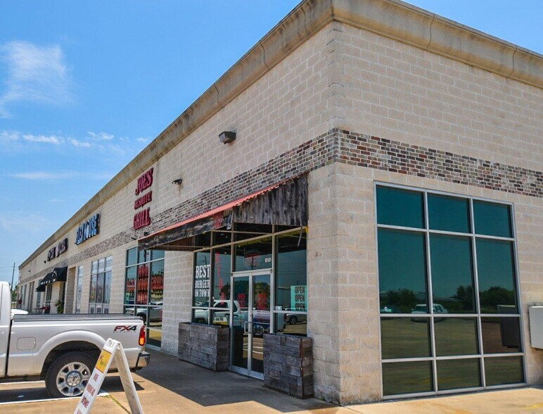 More Photos Of 11755 W Little York Rd, Houston Unknown For Lease