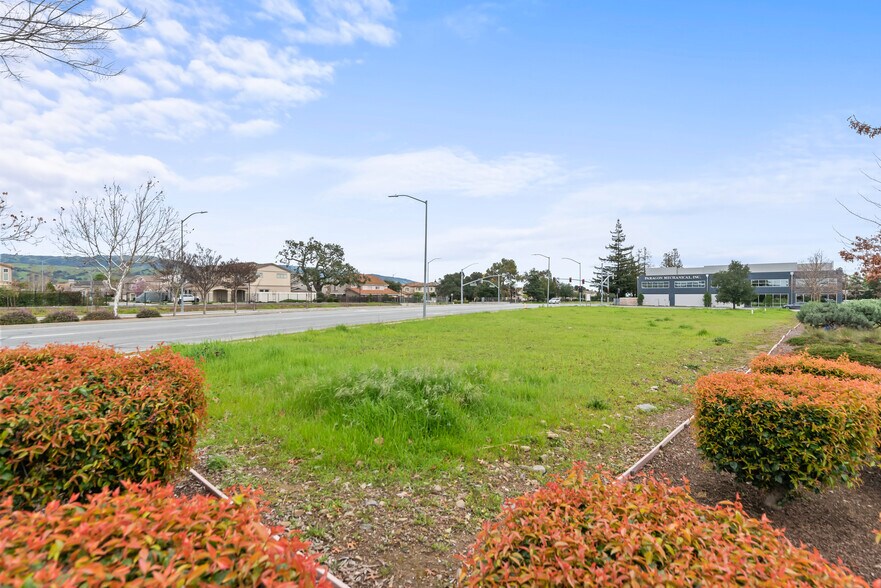 More Photos Of Barrett Ave, Morgan Hill Land For Sale