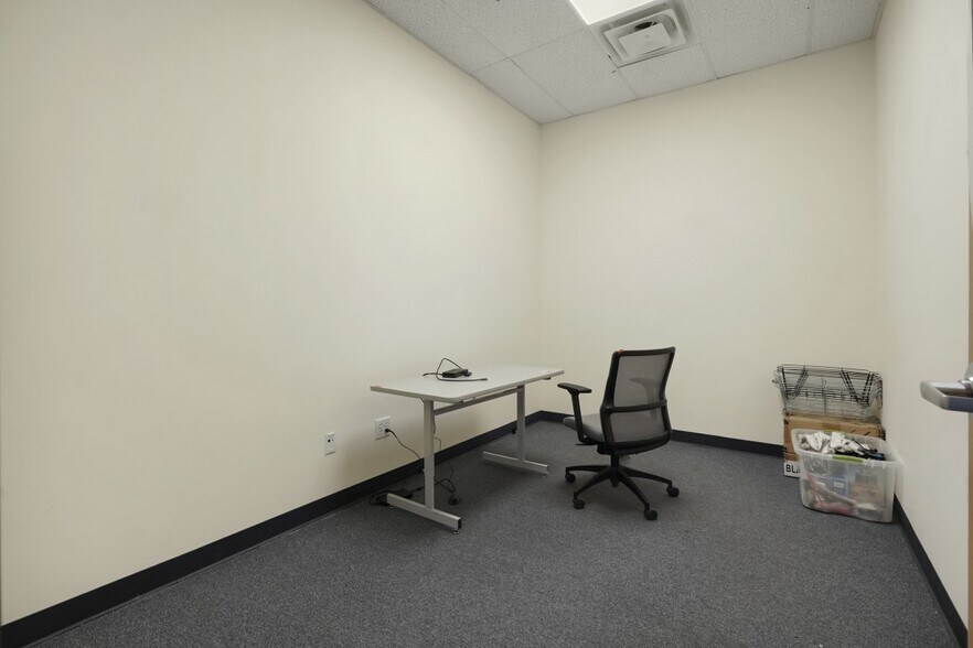 More Photos Of 10835 Dover St, Westminster Unknown For Lease