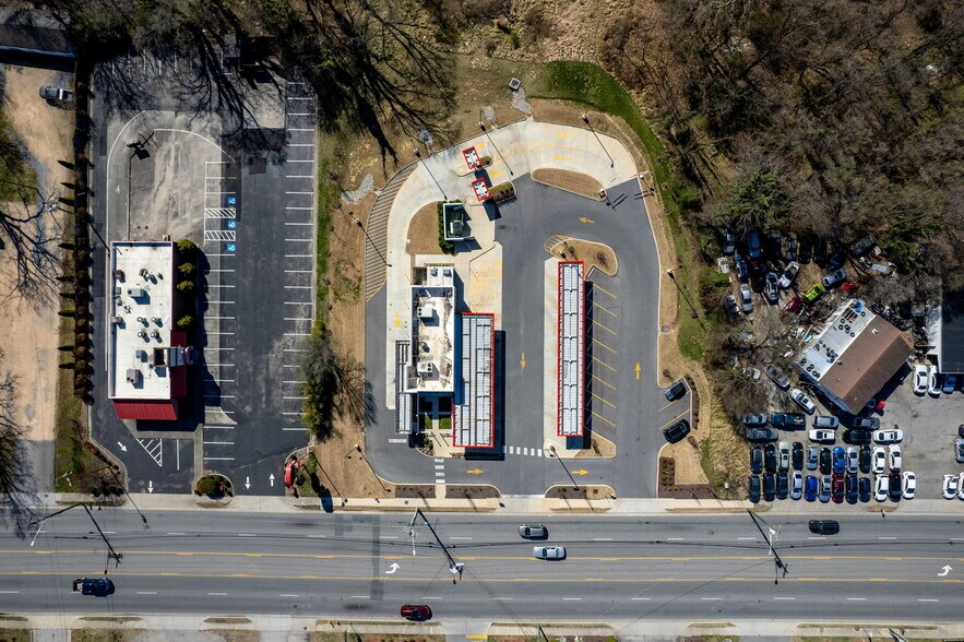 More Photos Of 1968 W Main St, Salem Fast Food For Lease
