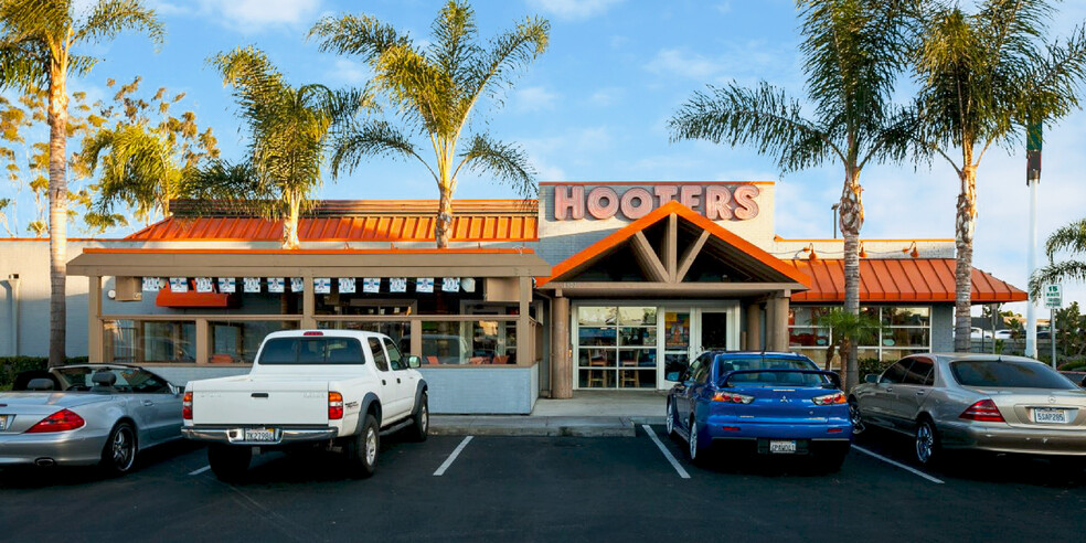 Primary Photo Of 1507 S Coast Dr, Costa Mesa Restaurant For Lease