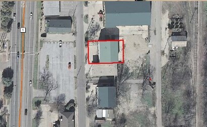 More Photos Of 209 Wilcox St, McKinney Warehouse For Lease