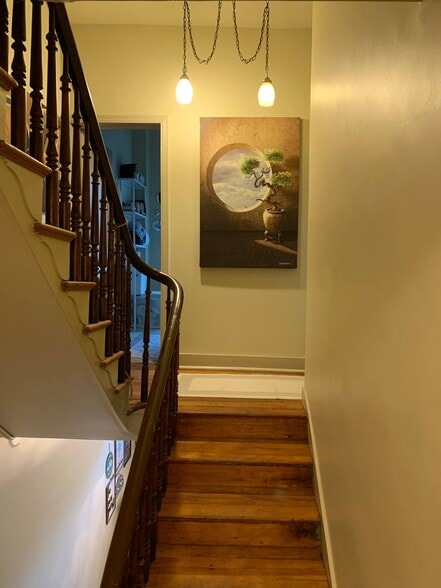 More Photos Of 509 S Market St, Frederick Freestanding For Sale