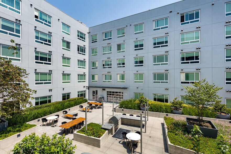 More Photos Of 1200 S Broadway, Los Angeles Apartments For Lease