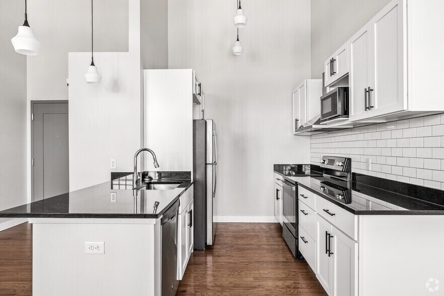 More Photos Of 811-827 Court St, Utica Apartments For Lease