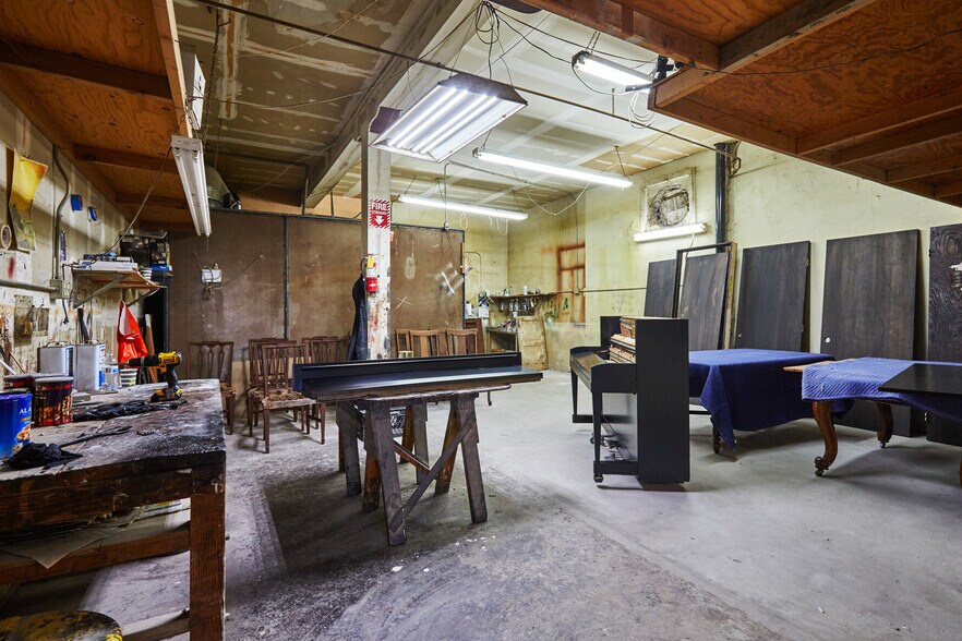 More Photos Of 1517 E Washington Blvd, Pasadena Storefront Retail Residential For Sale