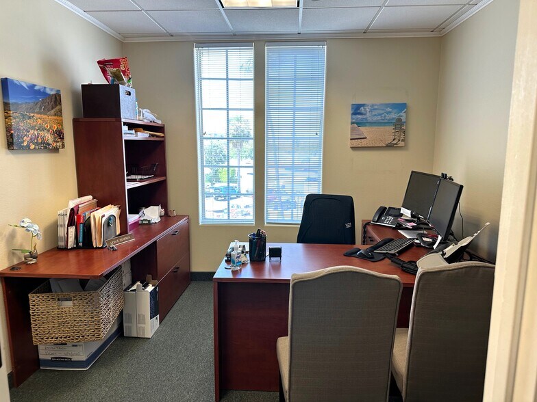 More Photos Of 8419 La Mesa Blvd, La Mesa Medical For Lease