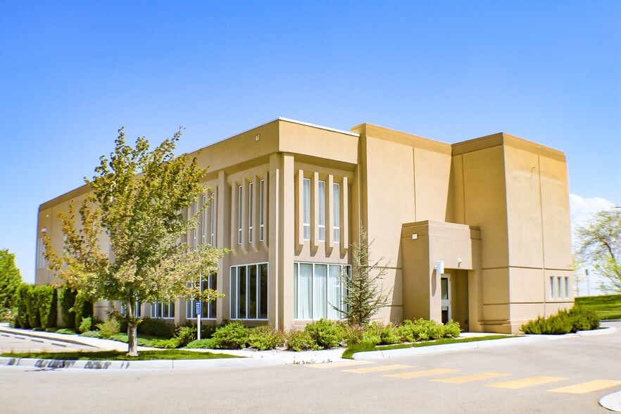 More Photos Of 1715 Pole Line Rd E, Twin Falls Bank For Sale