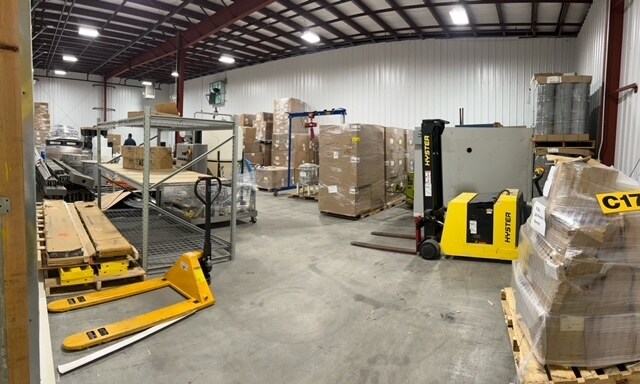 More Photos Of 299 Industrial Ln, Torrington Distribution For Lease