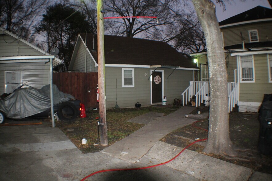 More Photos Of 3520 Broadway St, Houston Multifamily For Sale