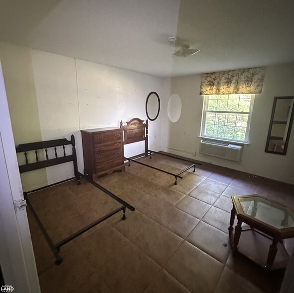 More Photos Of 206 Wannish Ave, Lake Waccamaw Congregate Senior Housing For Sale
