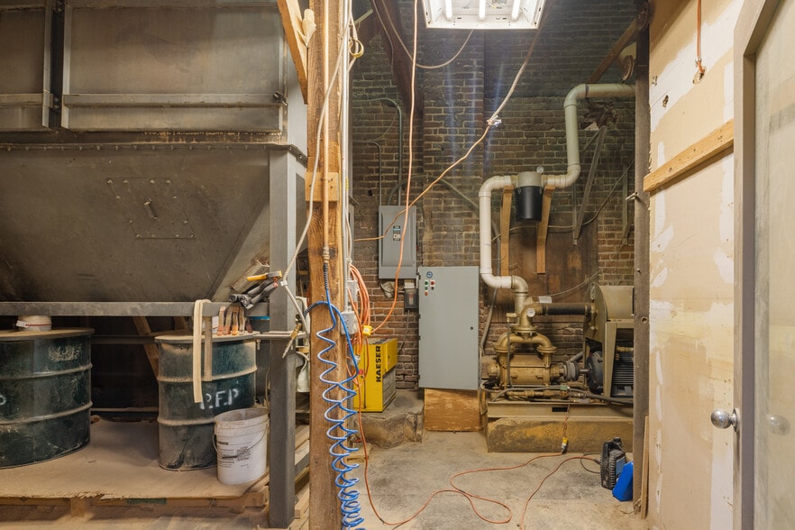More Photos Of 800 W 8th Ave, Denver Loft Creative Space For Sale