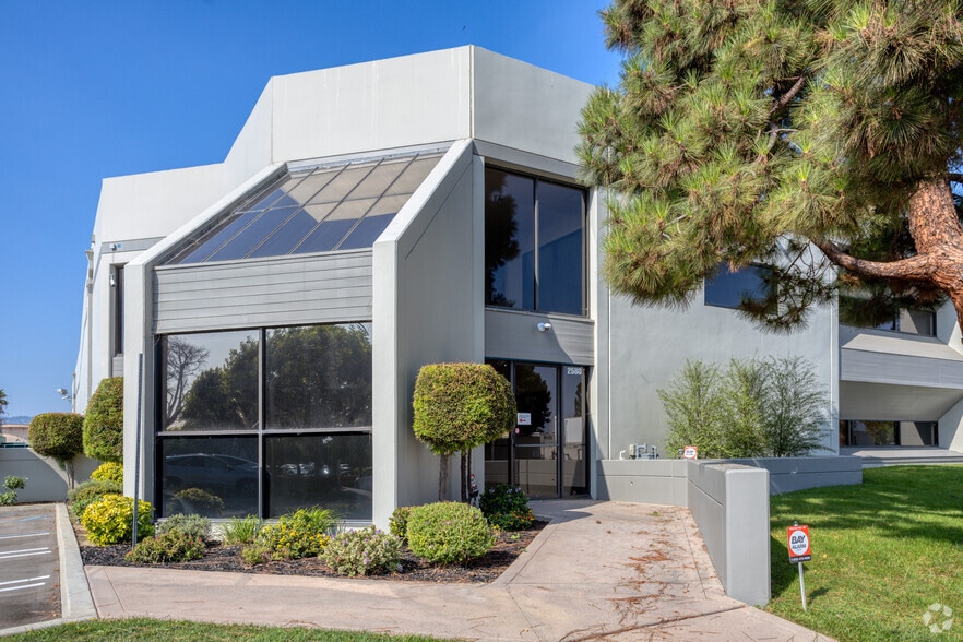 More Photos Of 2580 W 237th St, Torrance Industrial For Sale