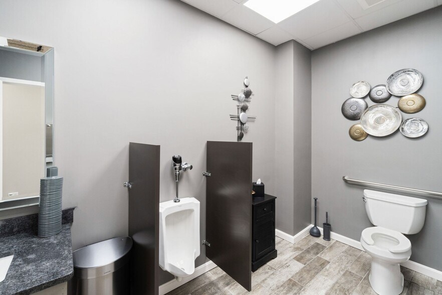 More Photos Of 2302 Turnpike St, North Andover General Retail For Sale