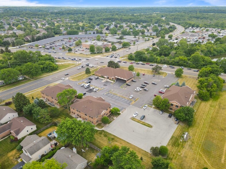 More Photos Of 1N131 County Farm Rd, Winfield Office For Sale