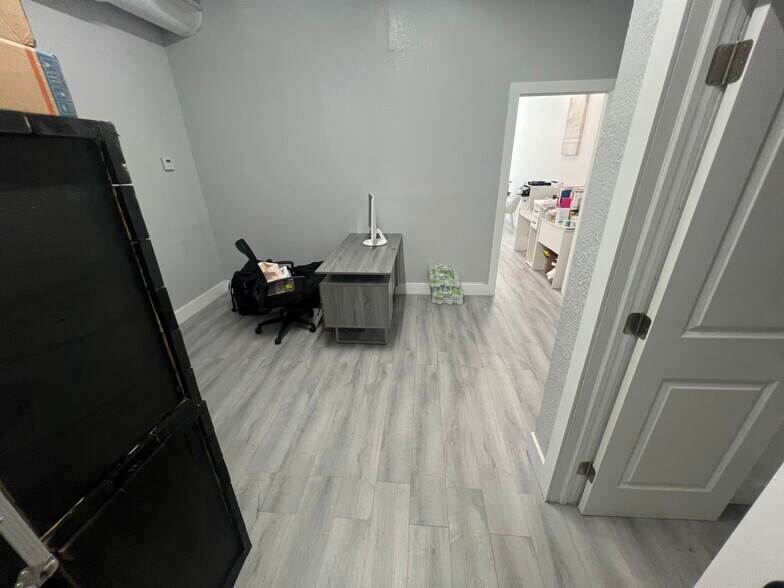 More Photos Of 4751-4799 Palm Ave, Hialeah Storefront Retail Office For Lease