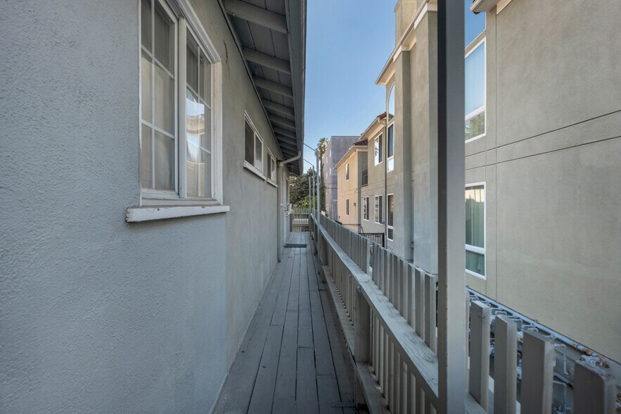 More Photos Of 14622 Sylvan St, Van Nuys Apartments For Sale