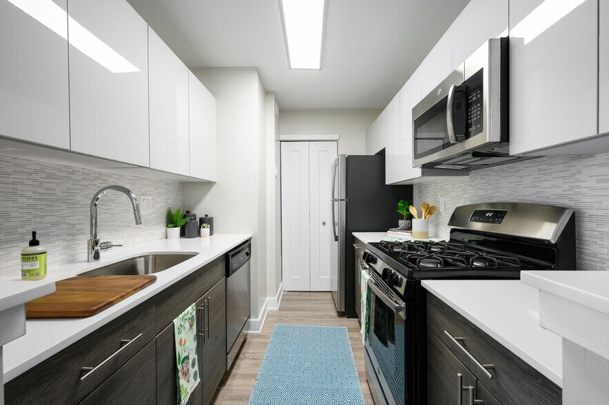 More Photos Of 1001-1003 Easton Rd, Willow Grove Apartments For Lease