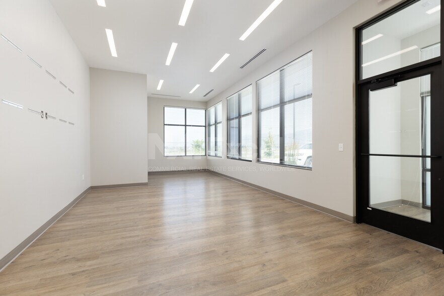 More Photos Of 497 W 14600 S, Bluffdale Medical For Sale