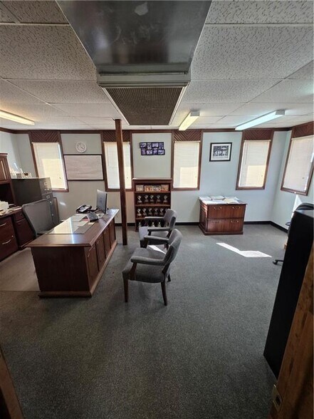 More Photos Of 6303 King Hill Ave, Saint Joseph Office For Sale