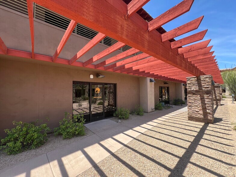 More Photos Of 10045 E Dynamite Blvd, Scottsdale Unknown For Lease