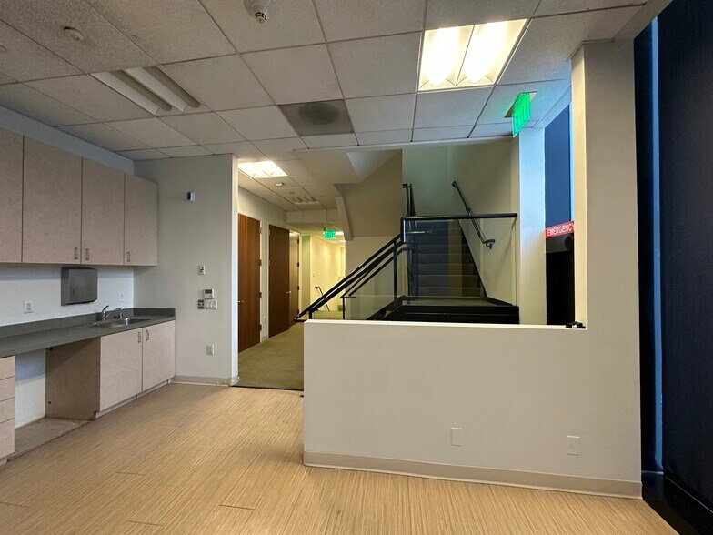 More Photos Of 888 S Figueroa St, Los Angeles Office For Lease