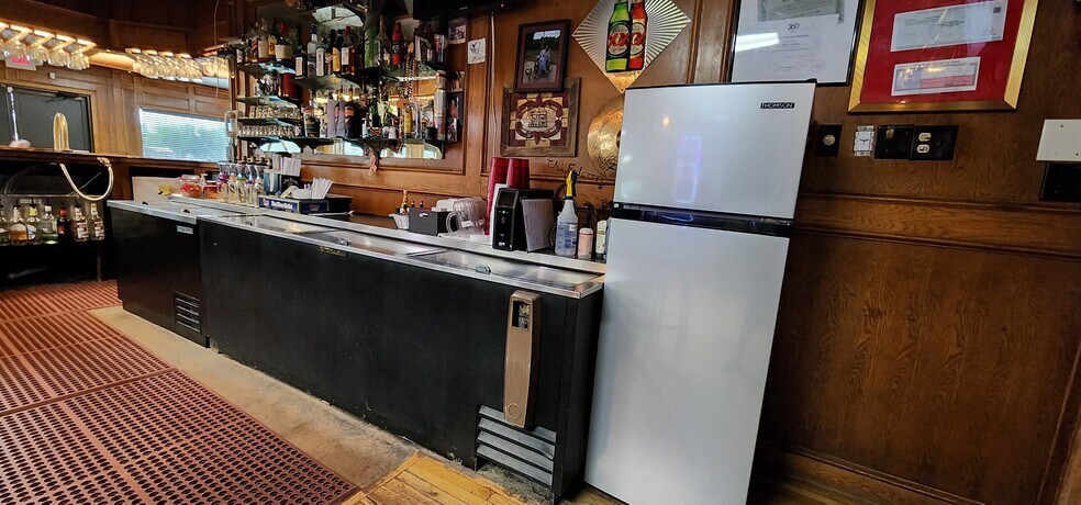 More Photos Of 701 N Martin Luther King Jr Hwy, Mexia Restaurant For Sale