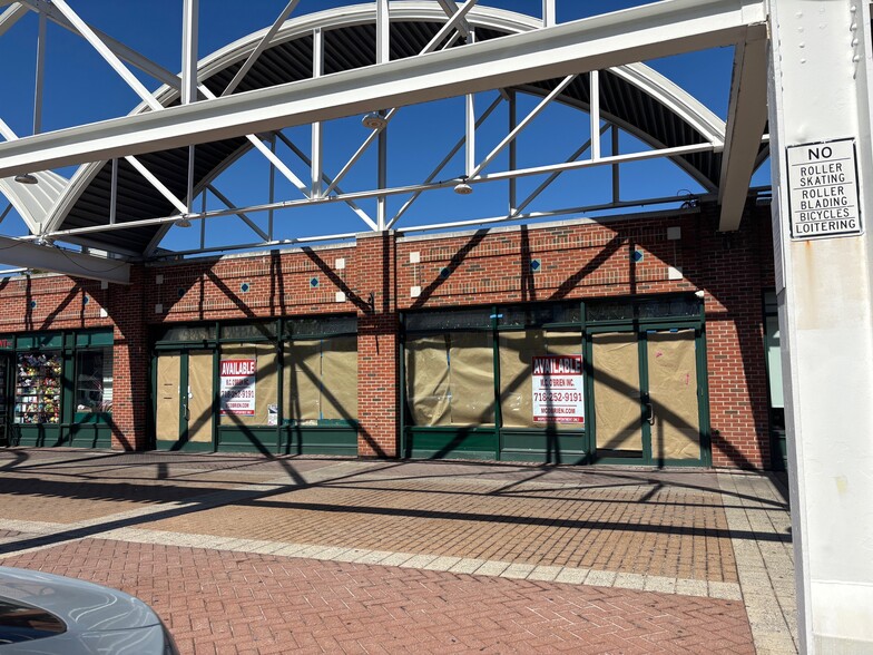 More Photos Of 43-02 Ditmars Blvd, Astoria Unknown For Lease