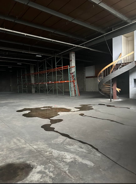 More Photos Of 154 Morgan Ave, Brooklyn Warehouse For Lease