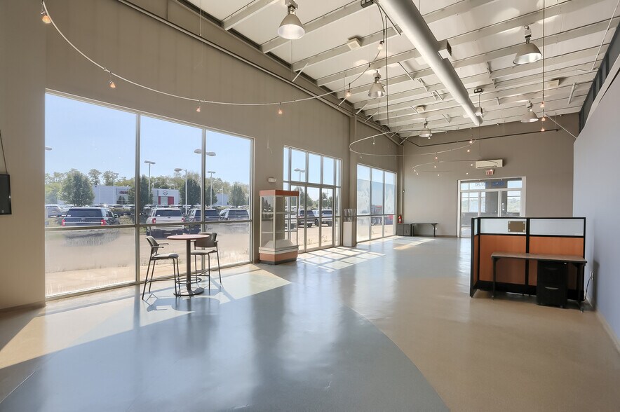 More Photos Of 3 Superior Way, Uniontown Auto Dealership For Sale