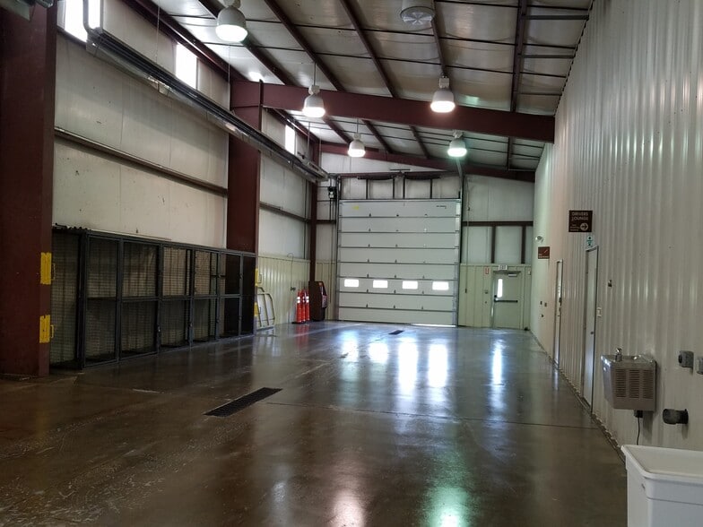 More Photos Of 302 Fitz Henry Rd, Smithton Light Manufacturing For Sale