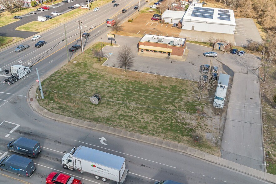 More Photos Of 493 Waldron Rd, La Vergne Restaurant For Lease