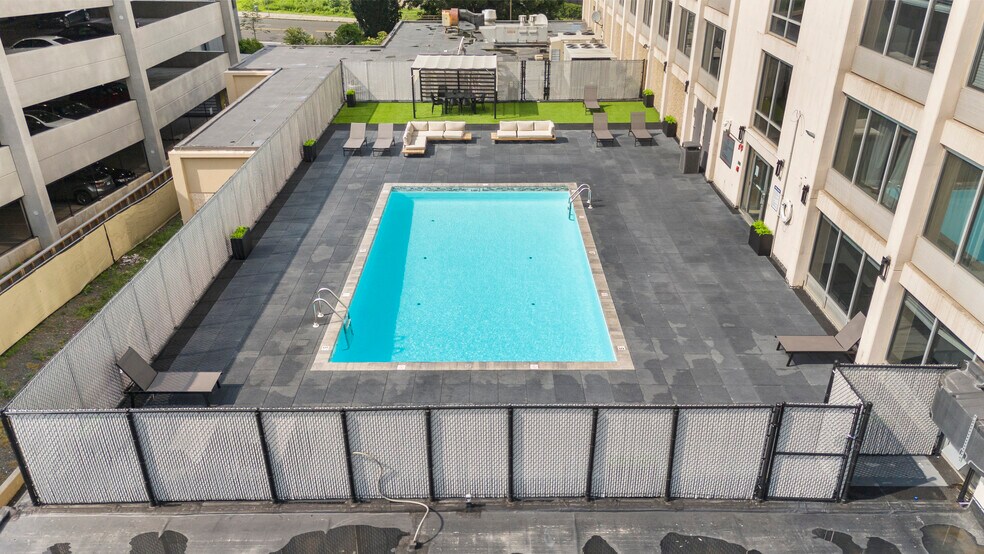 More Photos Of 50 Morgan St, Hartford Apartments For Lease