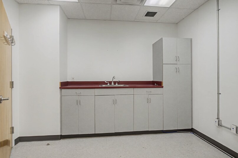 More Photos Of 280 White Bridge Pike, Nashville Freestanding For Lease