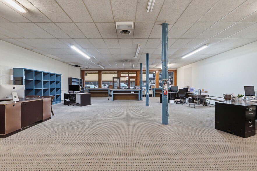 More Photos Of 112 Quitman St, Pittsburg General Retail For Sale