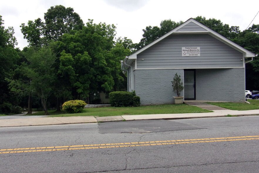 Primary Photo Of 1852 Washington Rd, East Point Religious Facility For Sale