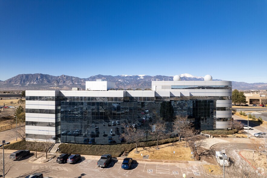 More Photos Of 1330 Inverness Dr, Colorado Springs Office For Lease