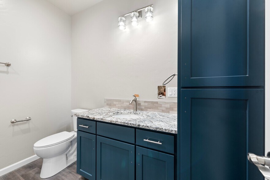 More Photos Of 560 Park Springs Ave, Baker City Apartments For Sale