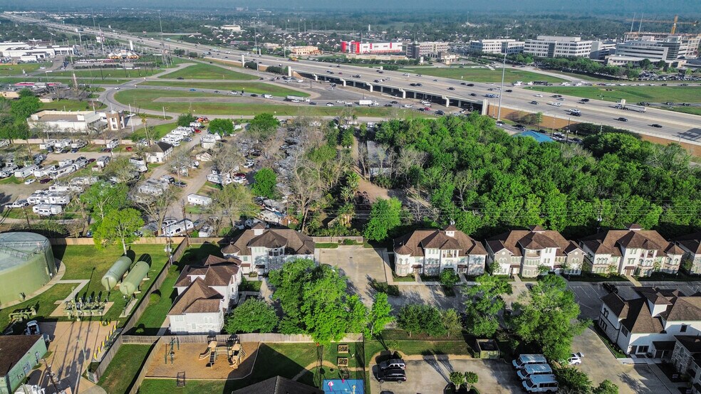 More Photos Of 6536 Greatwood Pky, Sugar Land Office For Sale