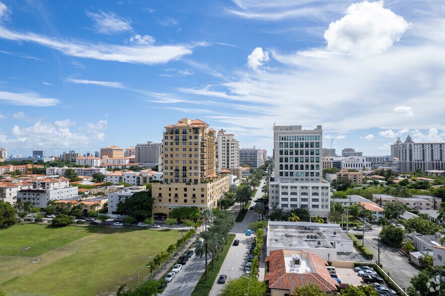 More Photos Of 1607 Ponce de Leon, Coral Gables Apartments For Sale
