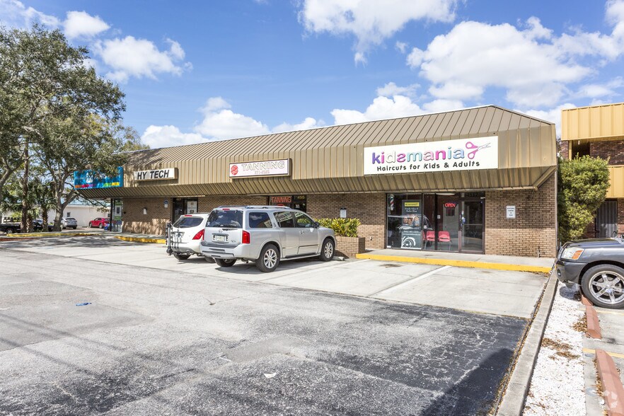 More Photos Of 4511-4517 Bee Ridge Rd, Sarasota General Retail For Lease