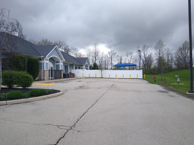 More Photos Of 7560 Sawmill Pky, Powell Daycare Center For Sale