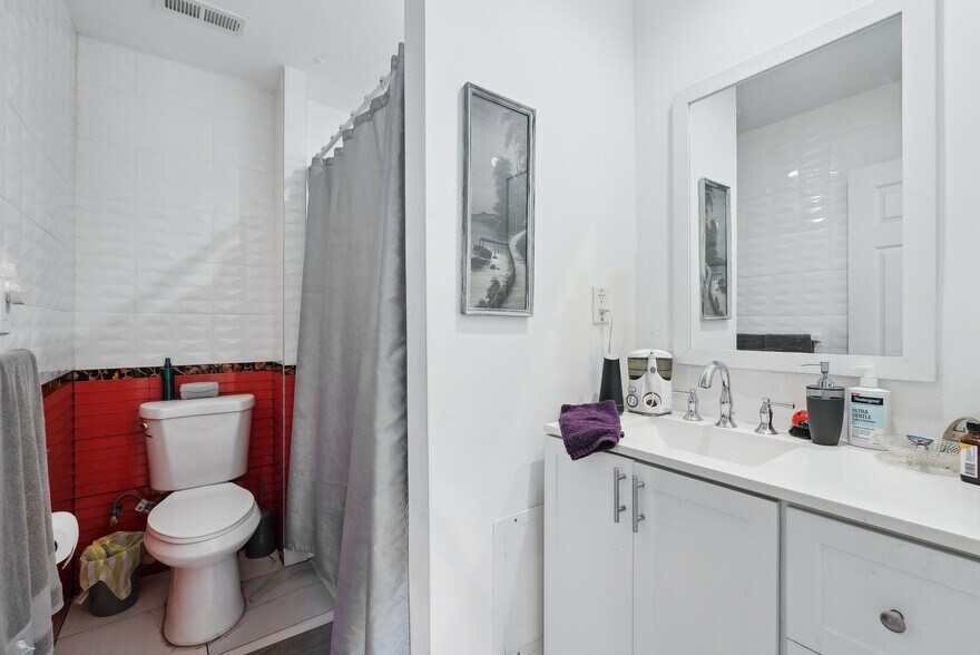 More Photos Of , Levittown General Retail For Sale