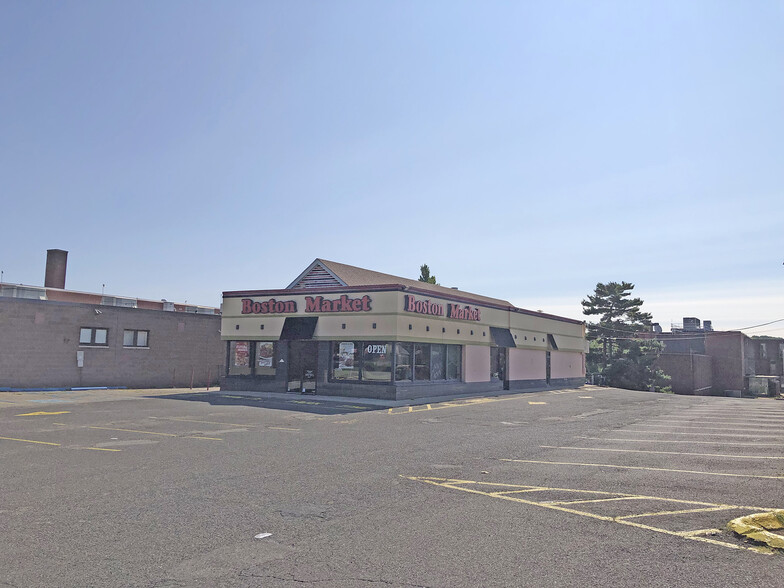 Primary Photo Of 180 Hackensack Ave, Hackensack Fast Food For Lease