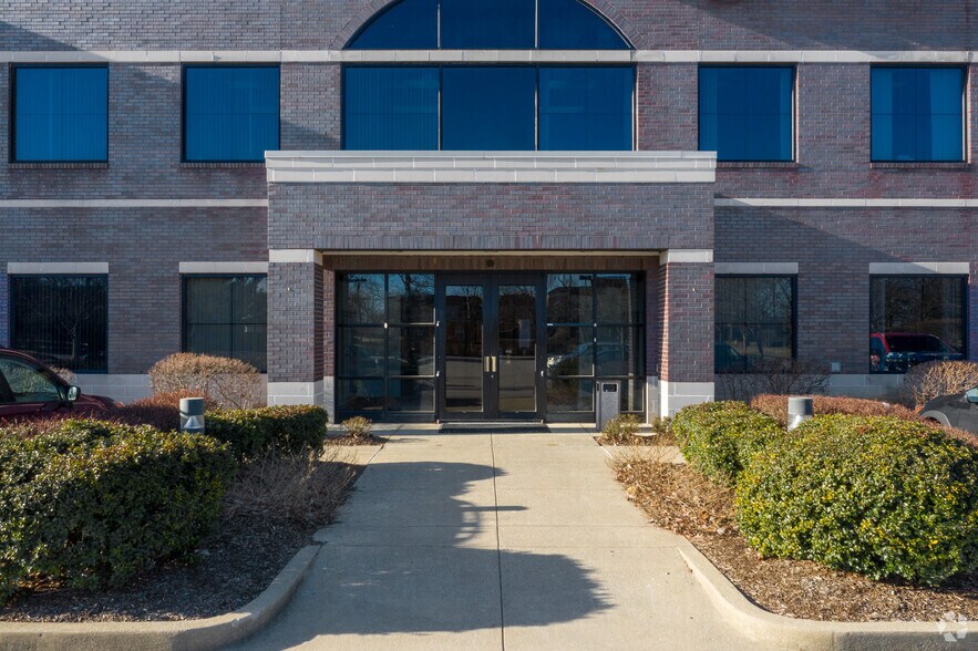 More Photos Of 2333 Alexandria Dr, Lexington Office For Lease