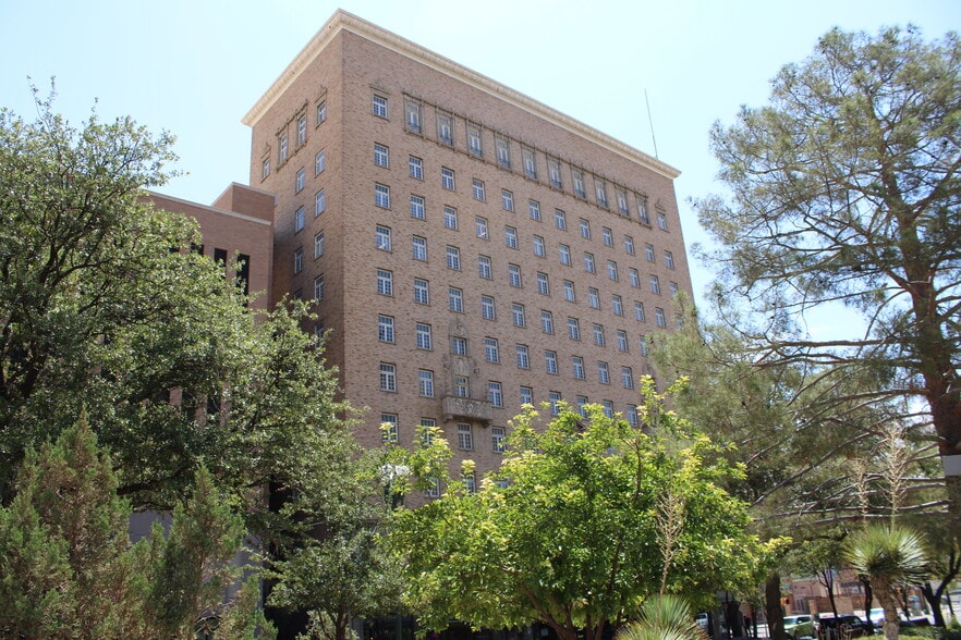 More Photos Of 300-310 N Mesa St, El Paso Office For Lease